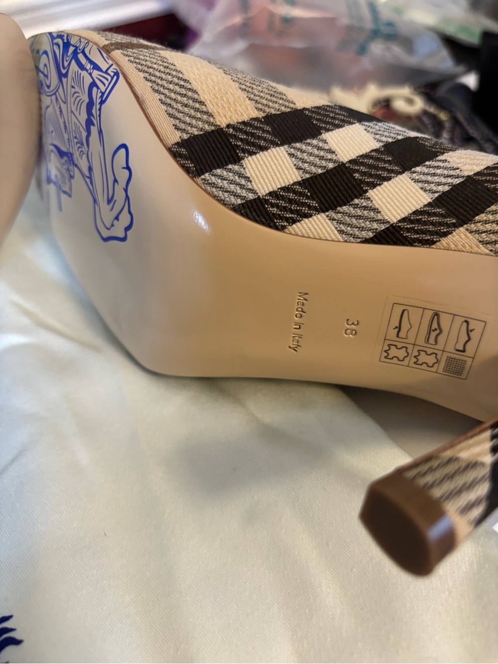 Authentic NWT Burberry Pumps- Classic NovaCheck Pattern - Picture 6 of 7